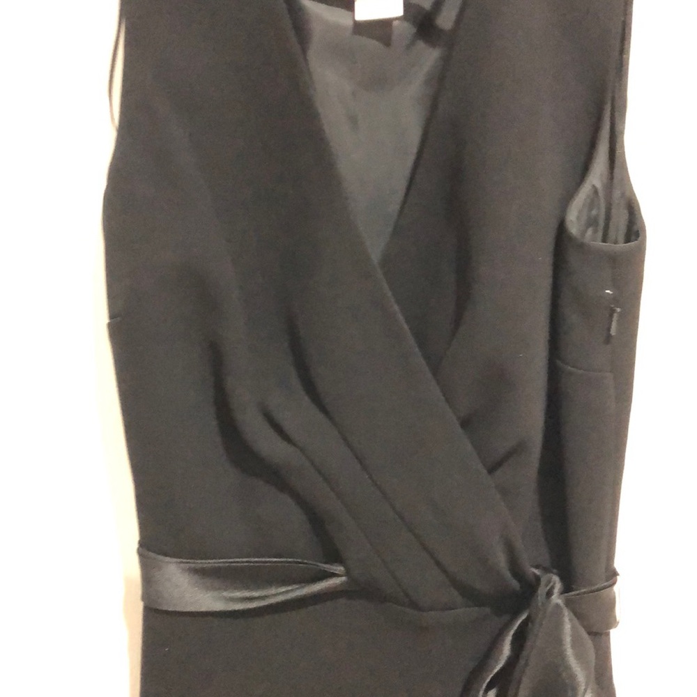 DRESS 🖤 - Picture 2 of 4